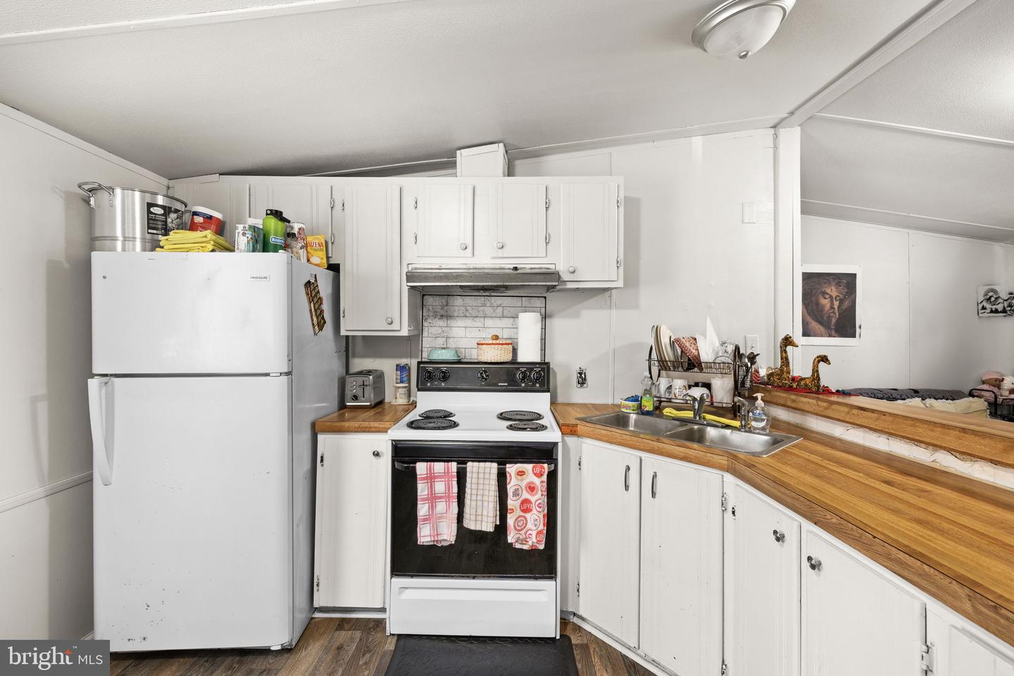 9004 THORNTON ROLLING RD, FREDERICKSBURG, Virginia 22408, 2 Bedrooms Bedrooms, ,2 BathroomsBathrooms,Residential,For sale,9004 THORNTON ROLLING RD,VASP2037458 MLS # VASP2037458