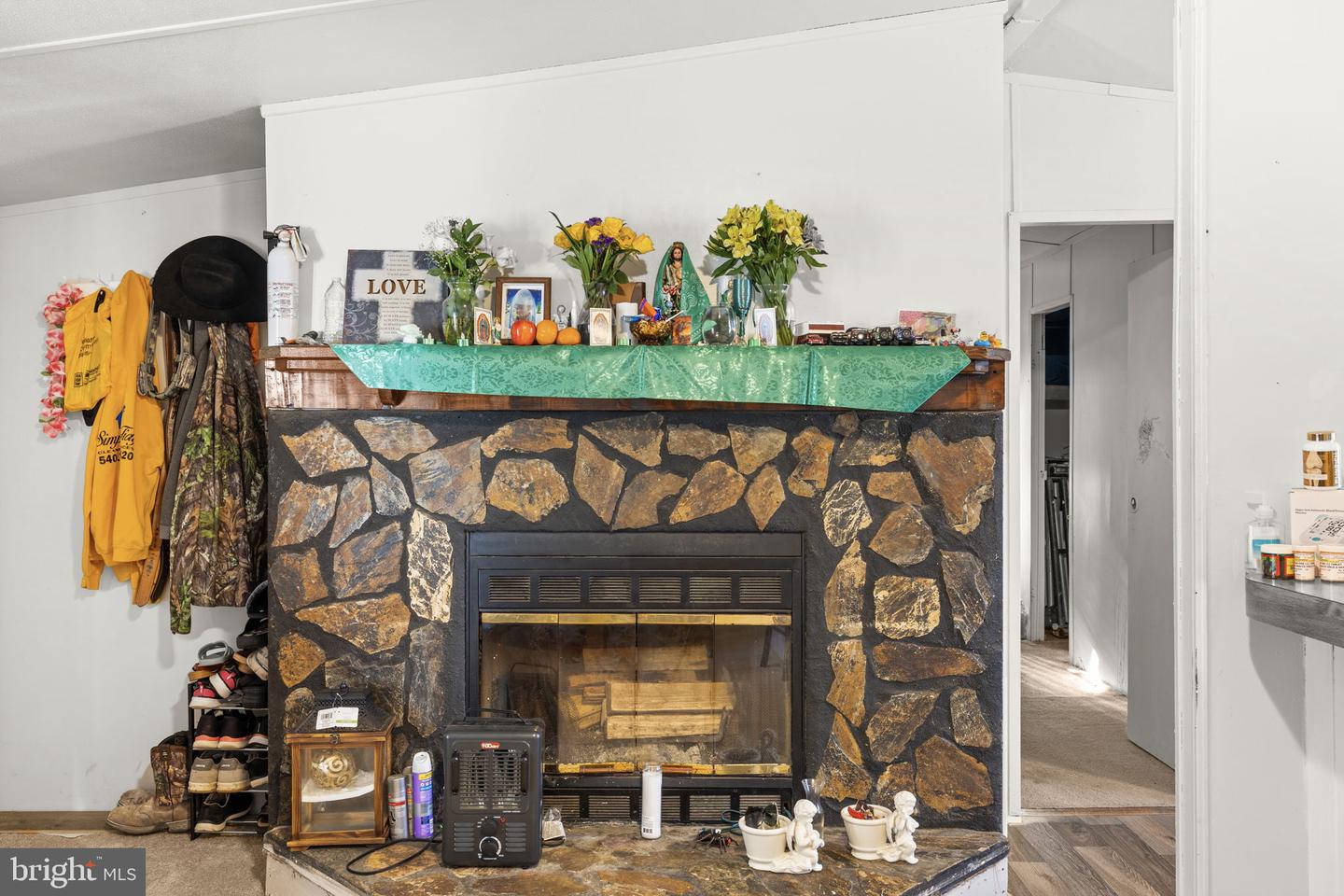 9004 THORNTON ROLLING RD, FREDERICKSBURG, Virginia 22408, 2 Bedrooms Bedrooms, ,2 BathroomsBathrooms,Residential,For sale,9004 THORNTON ROLLING RD,VASP2037458 MLS # VASP2037458