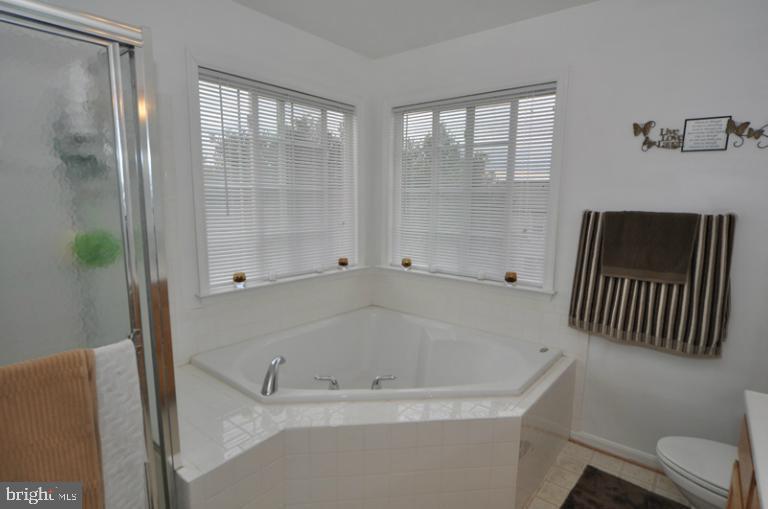 401 E LOUDOUN VALLEY DR, PURCELLVILLE, Virginia 20132, 5 Bedrooms Bedrooms, ,3 BathroomsBathrooms,Residential,For sale,401 E LOUDOUN VALLEY DR,VALO2110712 MLS # VALO2110712 401 E LOUDOUN VALLEY DR, PURCELLVILLE, Virginia 20132, 5 Bedrooms Bedrooms, ,3 BathroomsBathrooms,Residential,For sale,401 E LOUDOUN VALLEY DR,VALO2110712 MLS # VALO2110712