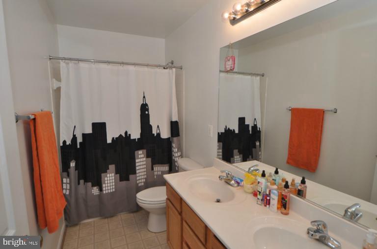 401 E LOUDOUN VALLEY DR, PURCELLVILLE, Virginia 20132, 5 Bedrooms Bedrooms, ,3 BathroomsBathrooms,Residential,For sale,401 E LOUDOUN VALLEY DR,VALO2110712 MLS # VALO2110712 401 E LOUDOUN VALLEY DR, PURCELLVILLE, Virginia 20132, 5 Bedrooms Bedrooms, ,3 BathroomsBathrooms,Residential,For sale,401 E LOUDOUN VALLEY DR,VALO2110712 MLS # VALO2110712