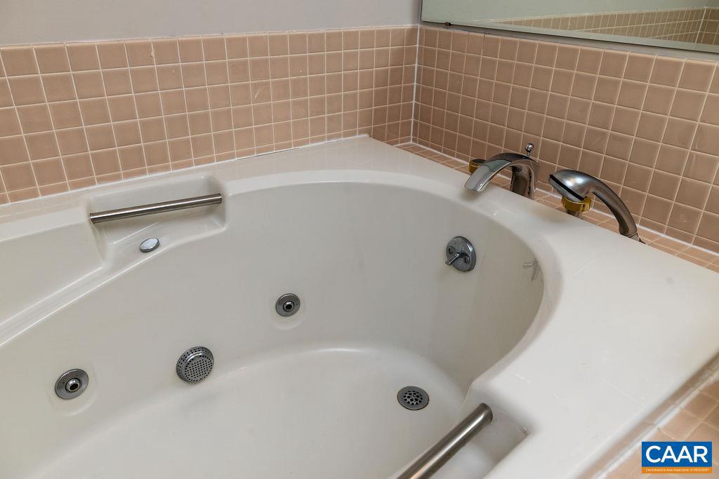 1817 HIGH RIDGE CT CONDOS, ROSELAND, Virginia 22967, 3 Bedrooms Bedrooms, ,3 BathroomsBathrooms,Residential,For sale,1817 HIGH RIDGE CT CONDOS,670800 MLS # 670800