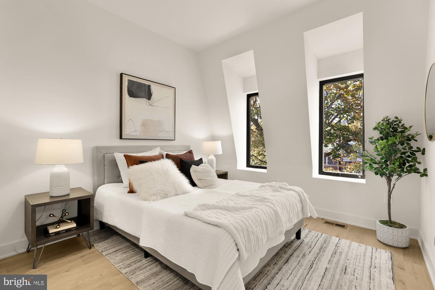 2647 41ST ST NW #4, WASHINGTON, District Of Columbia 20007, 3 Bedrooms Bedrooms, ,2 BathroomsBathrooms,Residential,For sale,2647 41ST ST NW #4,DCDC2230774 MLS # DCDC2230774