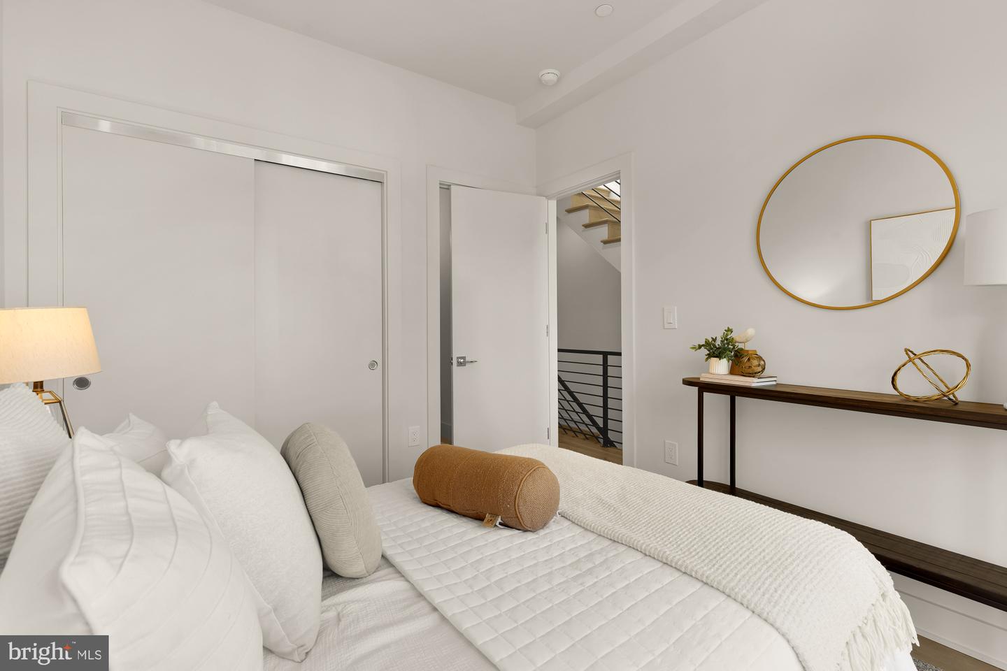 2647 41ST ST NW #4, WASHINGTON, District Of Columbia 20007, 3 Bedrooms Bedrooms, ,2 BathroomsBathrooms,Residential,For sale,2647 41ST ST NW #4,DCDC2230774 MLS # DCDC2230774