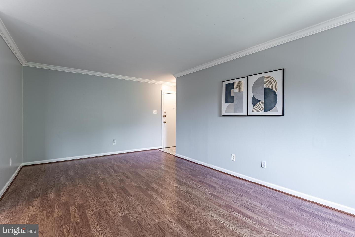 2908 KINGS CHAPEL RD #03/12, FALLS CHURCH, Virginia 22042, 2 Bedrooms Bedrooms, ,1 BathroomBathrooms,Residential,For sale,2908 KINGS CHAPEL RD #03/12,VAFX2278206 MLS # VAFX2278206