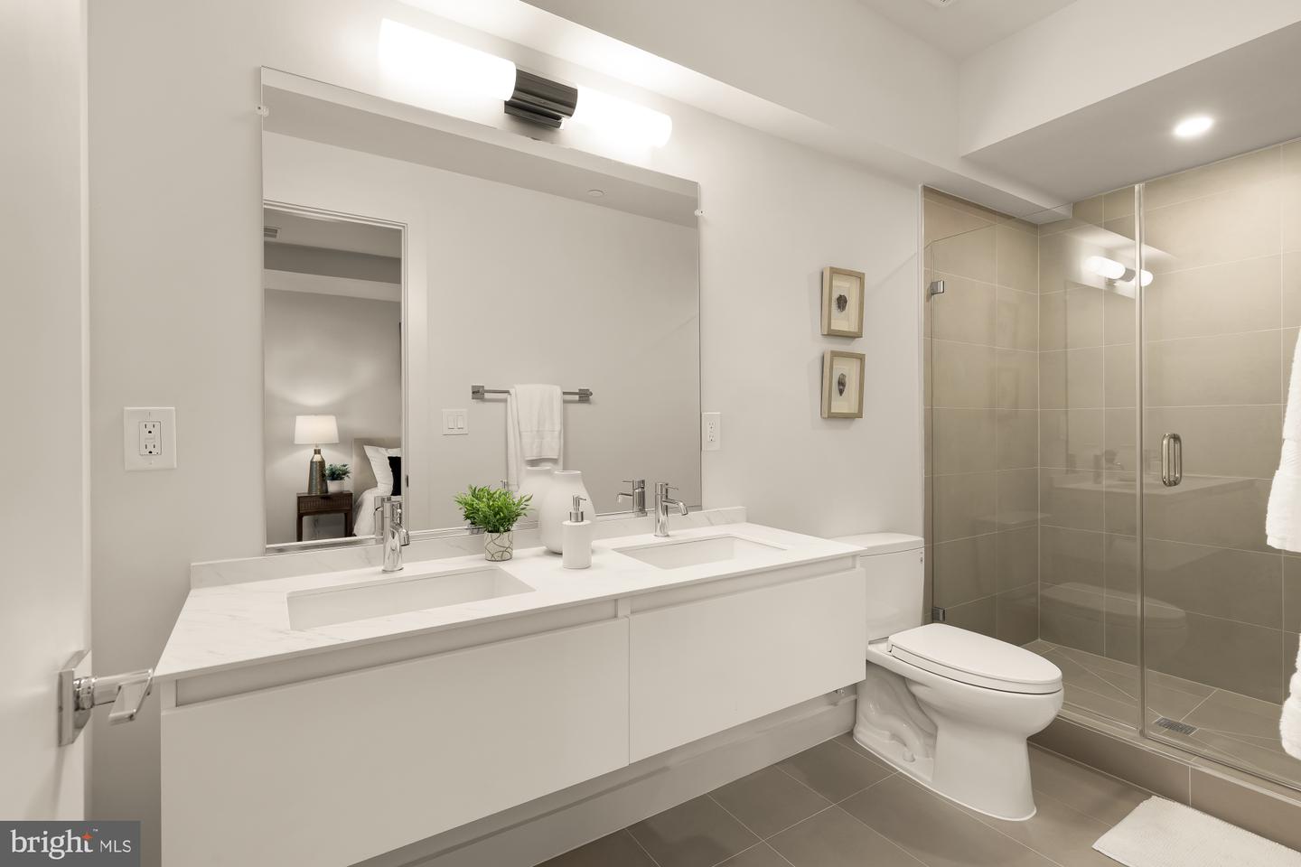 2647 41ST ST NW #2, WASHINGTON, District Of Columbia 20007, 3 Bedrooms Bedrooms, ,2 BathroomsBathrooms,Residential,For sale,2647 41ST ST NW #2,DCDC2230840 MLS # DCDC2230840