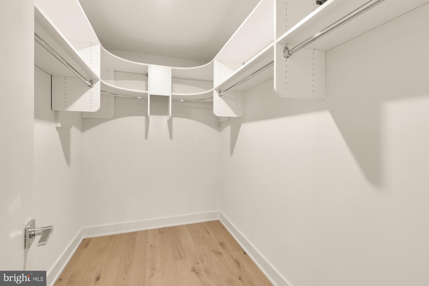 2647 41ST ST NW #2, WASHINGTON, District Of Columbia 20007, 3 Bedrooms Bedrooms, ,2 BathroomsBathrooms,Residential,For sale,2647 41ST ST NW #2,DCDC2230840 MLS # DCDC2230840