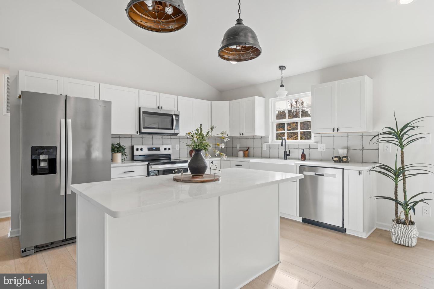 111 FAIRWAY DR, LOUISA, Virginia 23093, 5 Bedrooms Bedrooms, ,3 BathroomsBathrooms,Residential,For sale,111 FAIRWAY DR,VALA2008872 MLS # VALA2008872