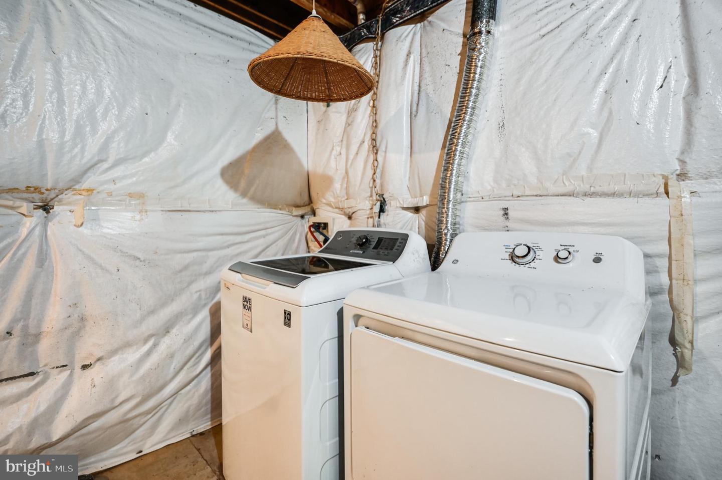 10 ASHLEY CT, STAFFORD, Virginia 22554, 4 Bedrooms Bedrooms, 7 Rooms Rooms,2 BathroomsBathrooms,Residential,For sale,10 ASHLEY CT,VAST2044092 MLS # VAST2044092