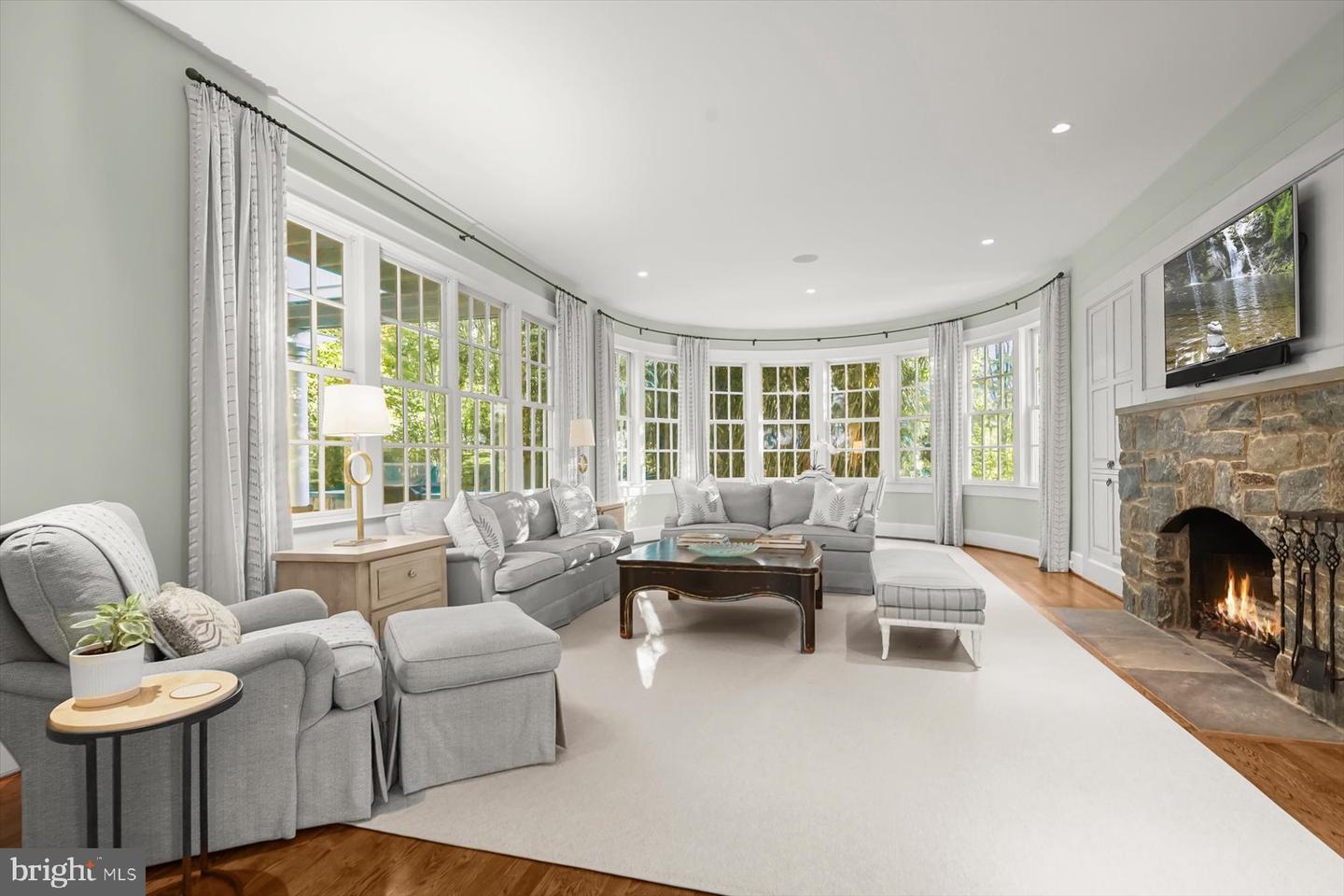 3033 UNIVERSITY TER NW, WASHINGTON, District Of Columbia 20016, 6 Bedrooms Bedrooms, ,6 BathroomsBathrooms,Residential,For sale,3033 UNIVERSITY TER NW,DCDC2230856 MLS # DCDC2230856