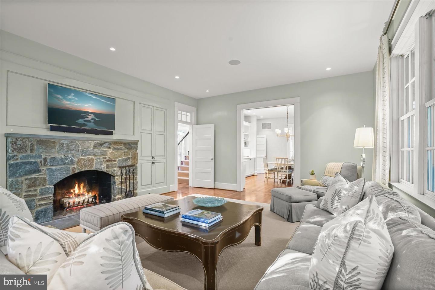 3033 UNIVERSITY TER NW, WASHINGTON, District Of Columbia 20016, 6 Bedrooms Bedrooms, ,6 BathroomsBathrooms,Residential,For sale,3033 UNIVERSITY TER NW,DCDC2230856 MLS # DCDC2230856