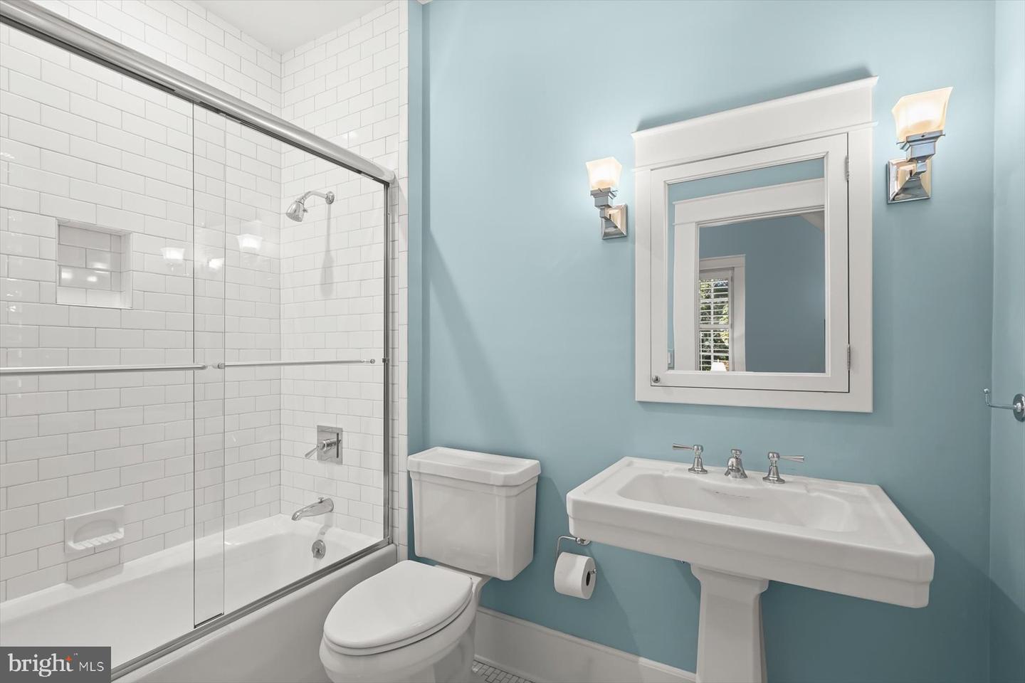 3033 UNIVERSITY TER NW, WASHINGTON, District Of Columbia 20016, 6 Bedrooms Bedrooms, ,6 BathroomsBathrooms,Residential,For sale,3033 UNIVERSITY TER NW,DCDC2230856 MLS # DCDC2230856