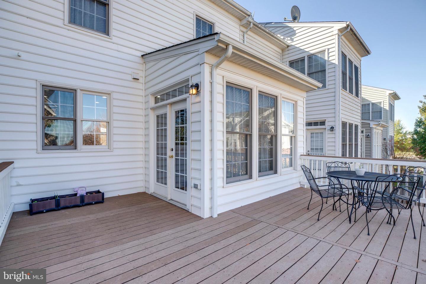 6907 STANWICK SQ, GAINESVILLE, Virginia 20155, 3 Bedrooms Bedrooms, ,2 BathroomsBathrooms,Residential,For sale,6907 STANWICK SQ,VAPW2107470 MLS # VAPW2107470