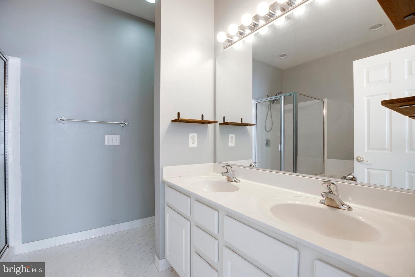 6907 STANWICK SQ, GAINESVILLE, Virginia 20155, 3 Bedrooms Bedrooms, ,2 BathroomsBathrooms,Residential,For sale,6907 STANWICK SQ,VAPW2107470 MLS # VAPW2107470