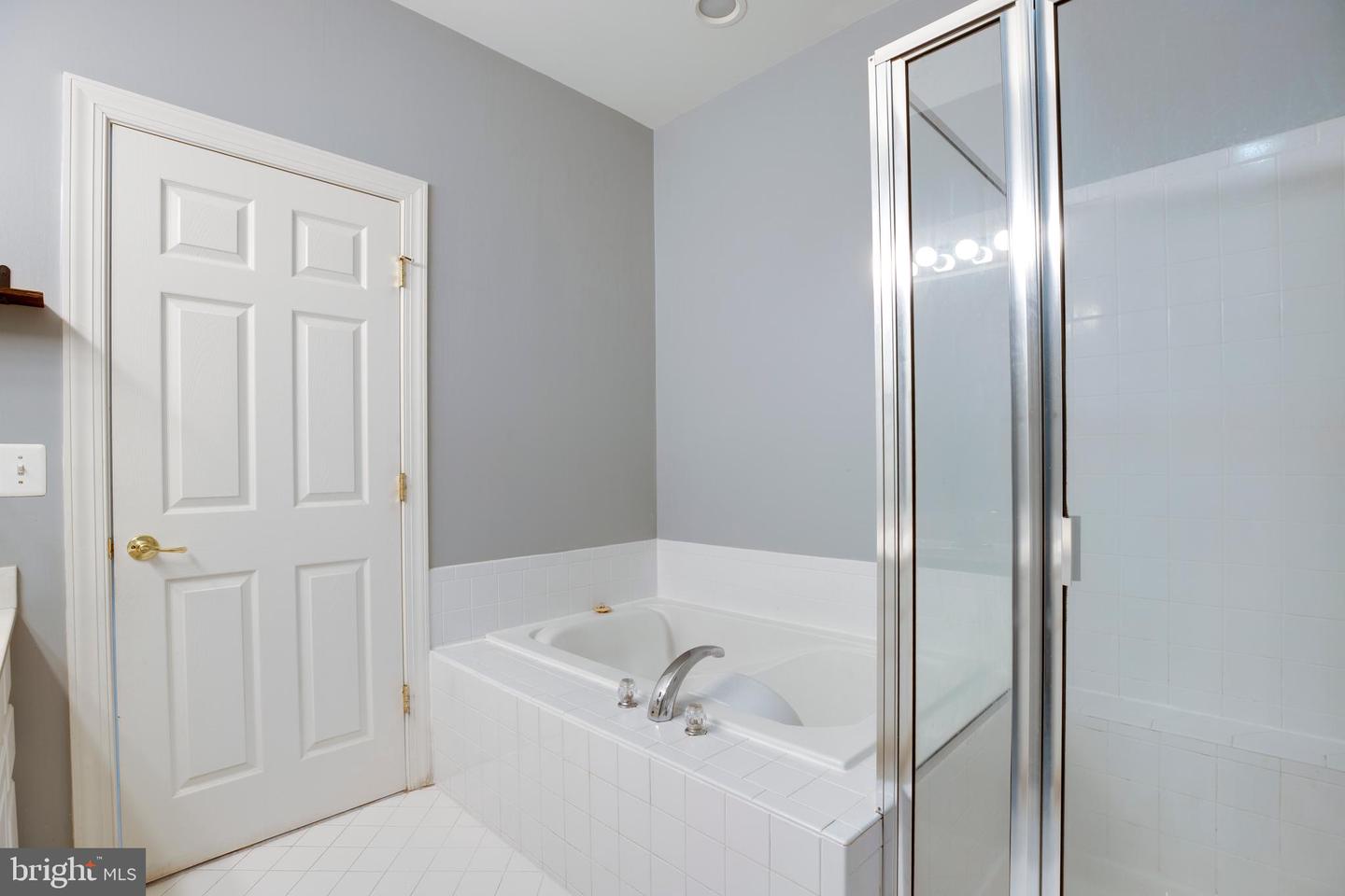 6907 STANWICK SQ, GAINESVILLE, Virginia 20155, 3 Bedrooms Bedrooms, ,2 BathroomsBathrooms,Residential,For sale,6907 STANWICK SQ,VAPW2107470 MLS # VAPW2107470