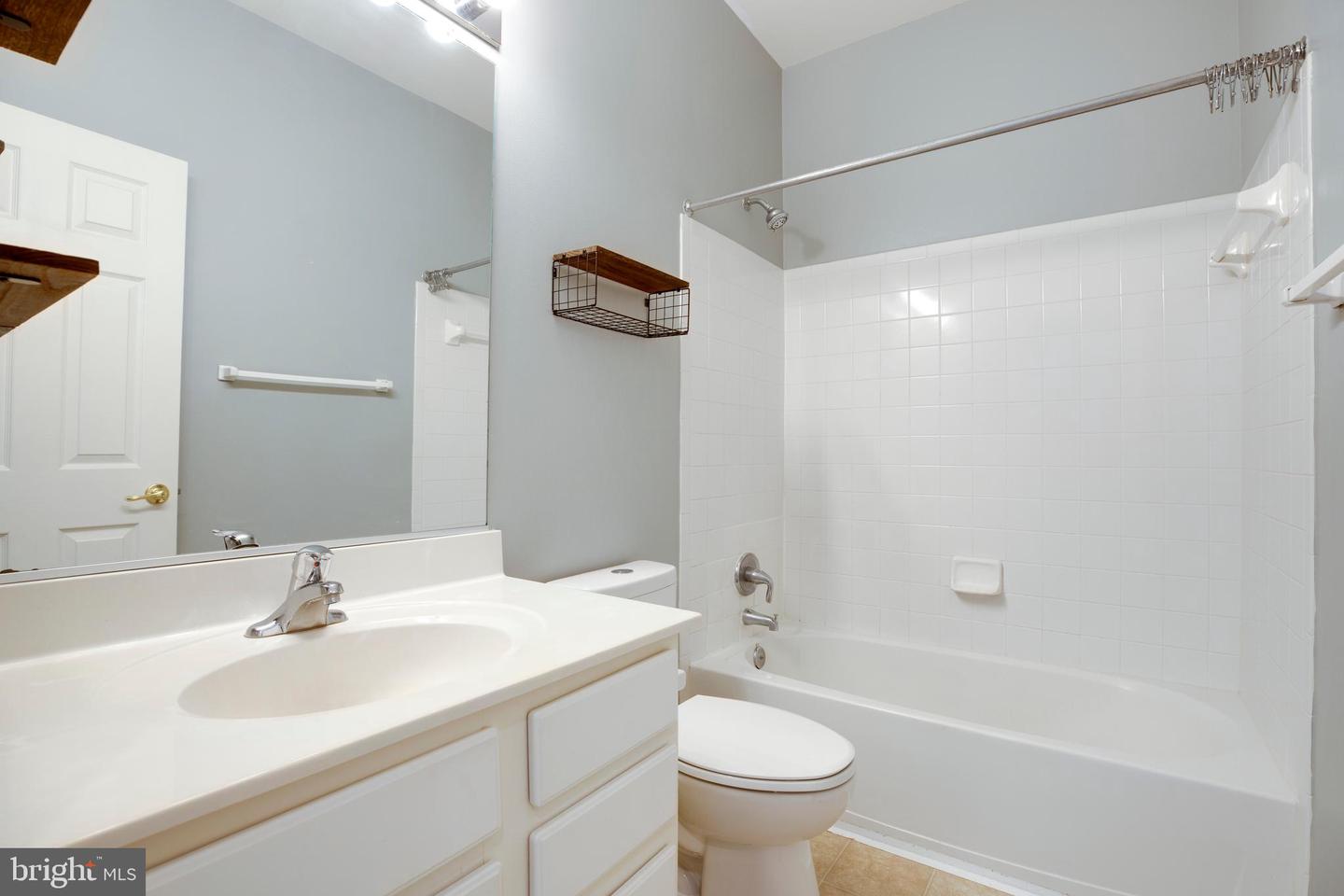 6907 STANWICK SQ, GAINESVILLE, Virginia 20155, 3 Bedrooms Bedrooms, ,2 BathroomsBathrooms,Residential,For sale,6907 STANWICK SQ,VAPW2107470 MLS # VAPW2107470