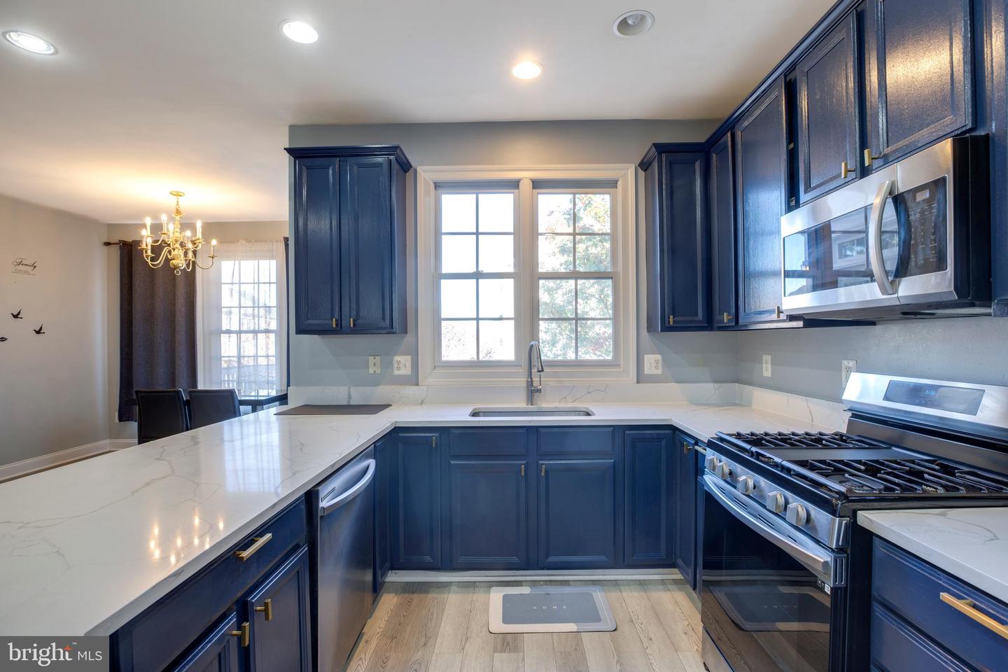 6907 STANWICK SQ, GAINESVILLE, Virginia 20155, 3 Bedrooms Bedrooms, ,2 BathroomsBathrooms,Residential,For sale,6907 STANWICK SQ,VAPW2107470 MLS # VAPW2107470