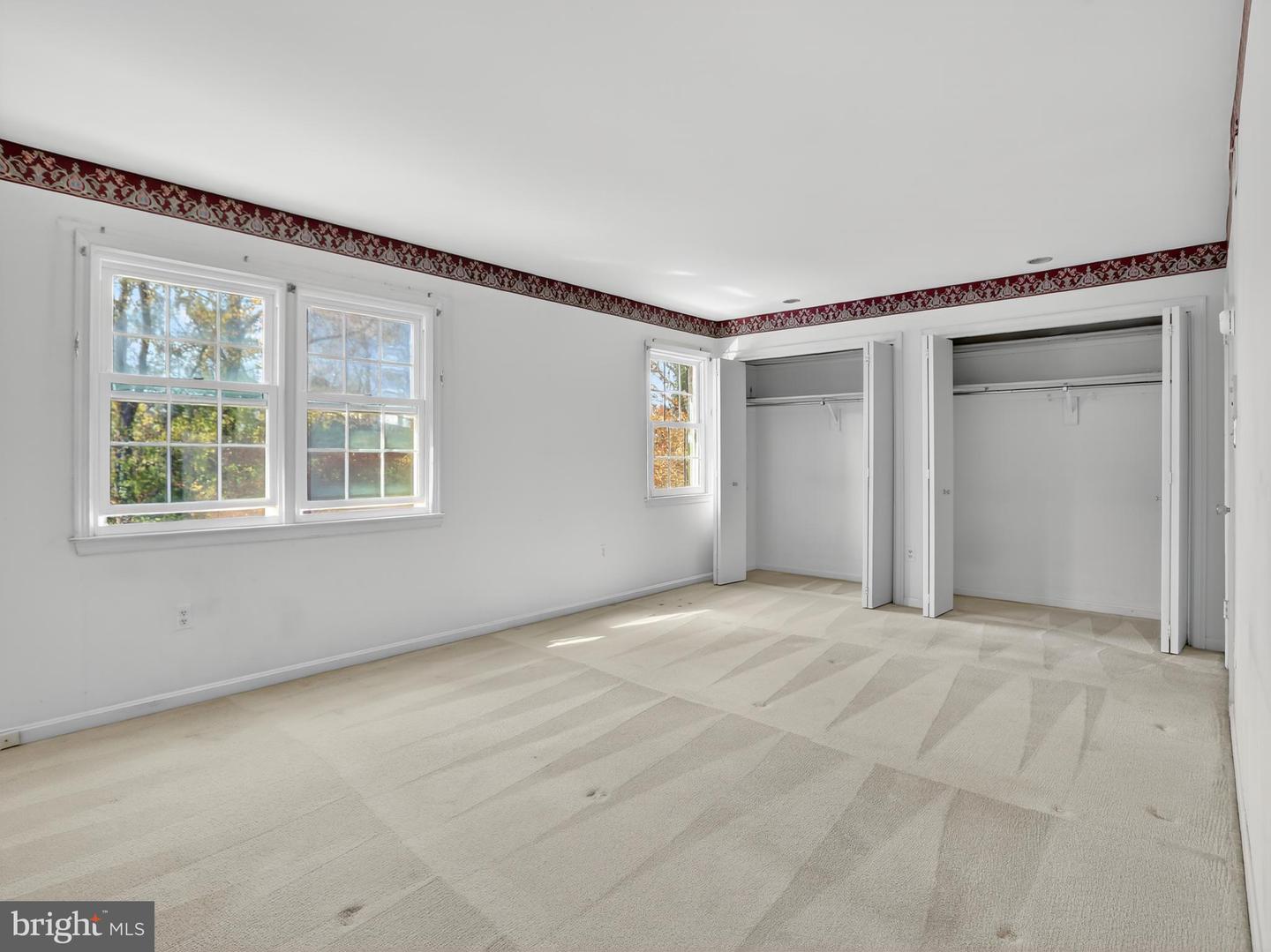 7416 HALLCREST, MCLEAN, Virginia 22102, 4 Bedrooms Bedrooms, ,3 BathroomsBathrooms,Residential,For sale,7416 HALLCREST,VAFX2278282 MLS # VAFX2278282