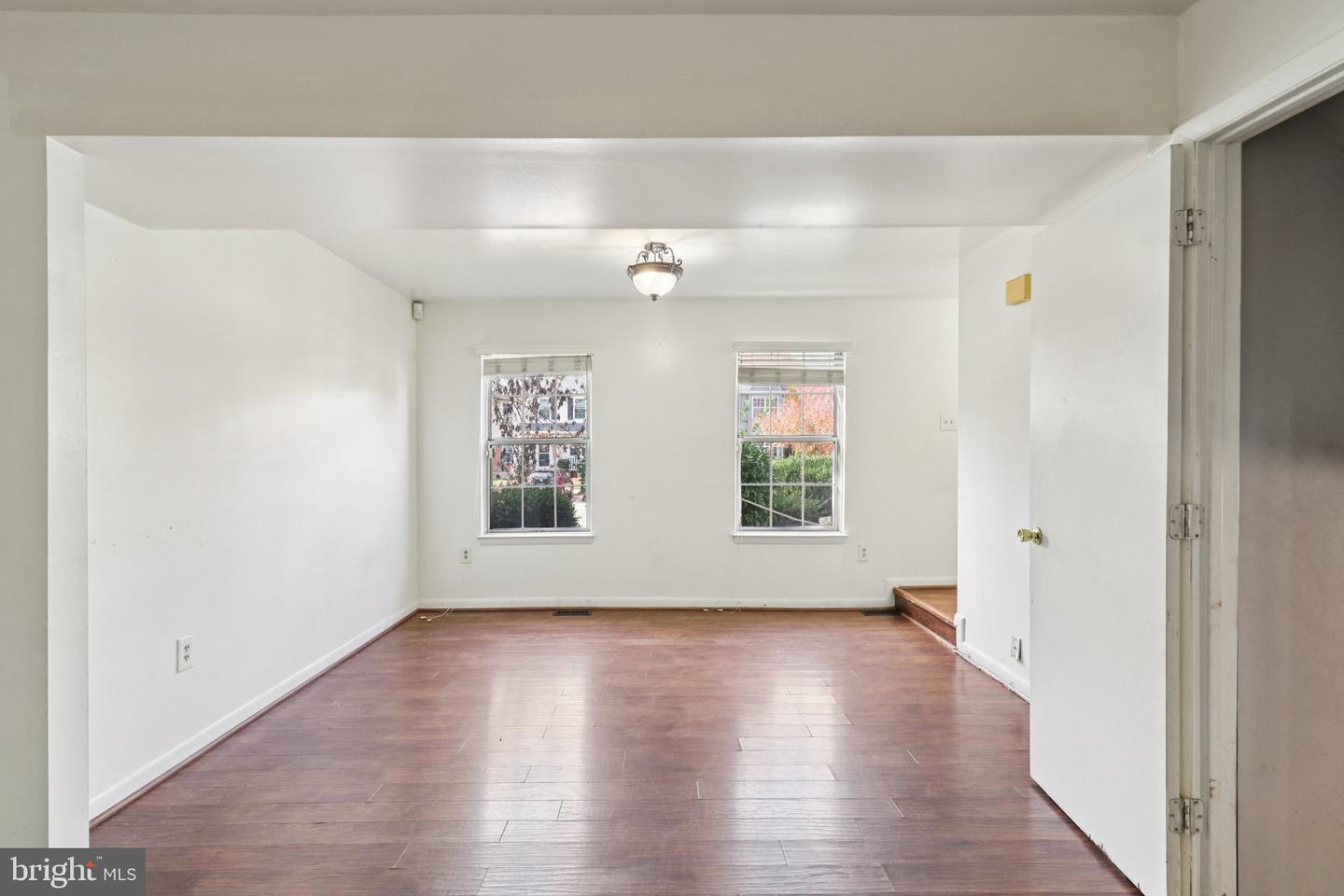 15037 CATALPA CT, WOODBRIDGE, Virginia 22193, 3 Bedrooms Bedrooms, ,2 BathroomsBathrooms,Residential,For sale,15037 CATALPA CT,VAPW2107494 MLS # VAPW2107494