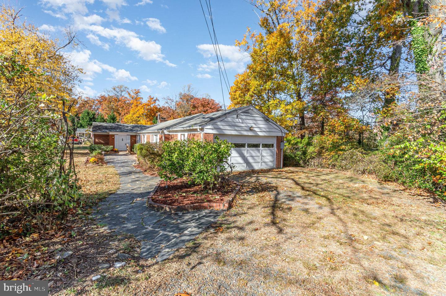 6478 WOODRIDGE RD, ALEXANDRIA, Virginia 22312, 4 Bedrooms Bedrooms, 6 Rooms Rooms,2 BathroomsBathrooms,Residential,For sale,6478 WOODRIDGE RD,VAFX2278374 MLS # VAFX2278374