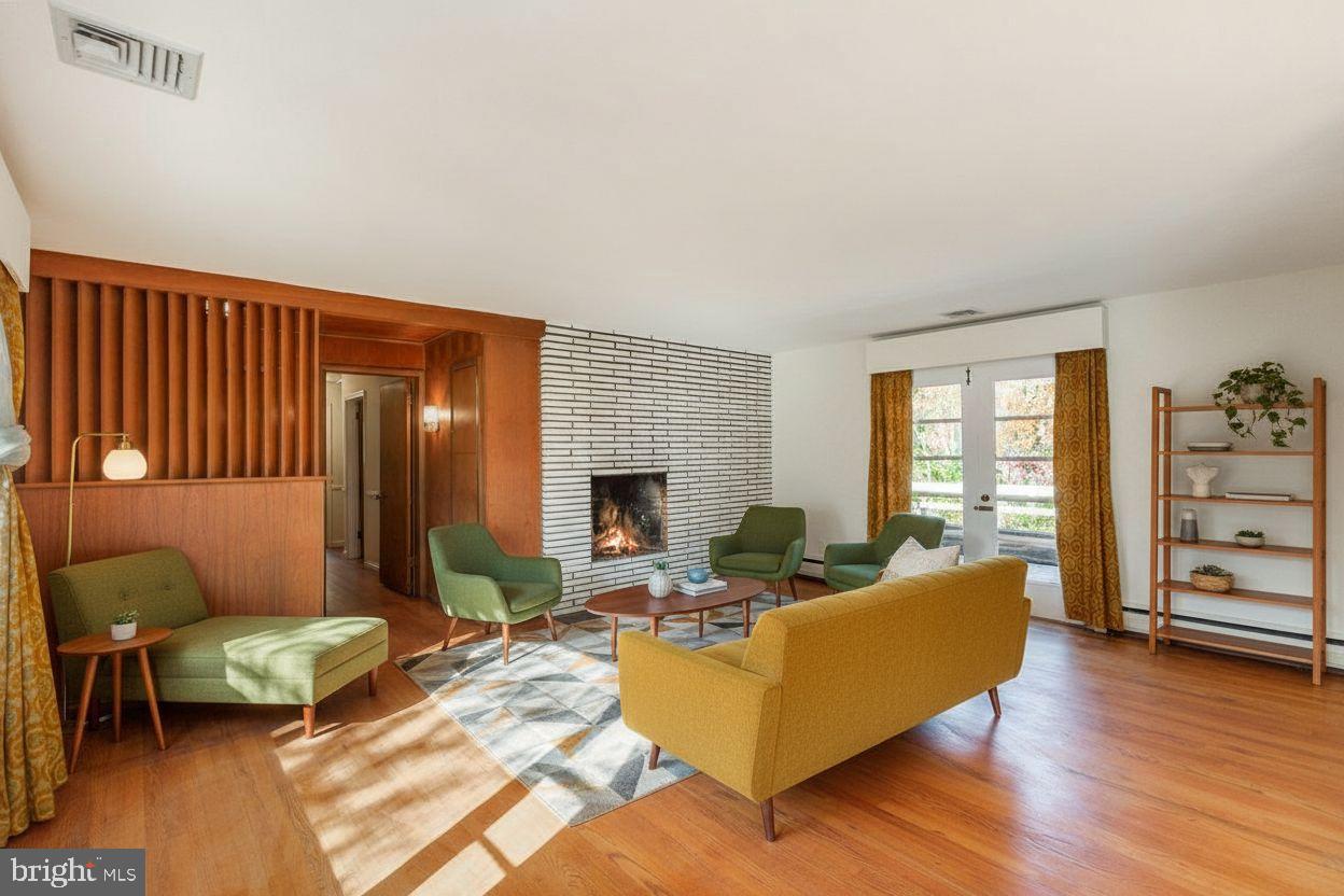 6478 WOODRIDGE RD, ALEXANDRIA, Virginia 22312, 4 Bedrooms Bedrooms, 6 Rooms Rooms,2 BathroomsBathrooms,Residential,For sale,6478 WOODRIDGE RD,VAFX2278374 MLS # VAFX2278374