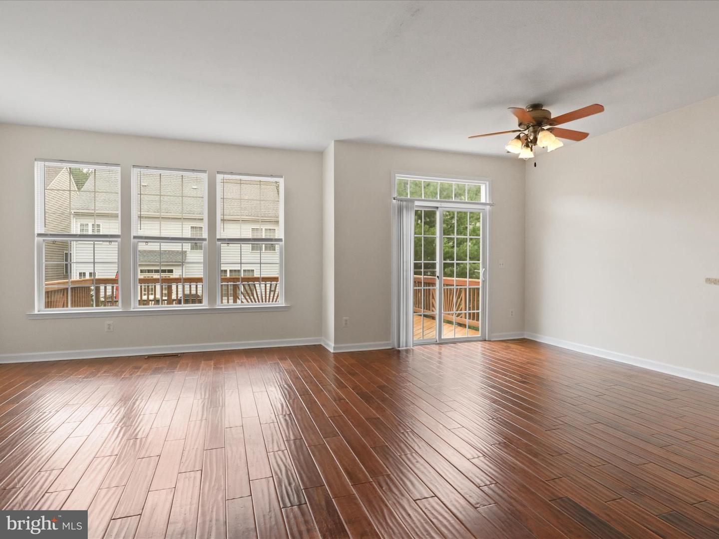 7684 AUDUBON MEADOW WAY, ALEXANDRIA, Virginia 22306, 3 Bedrooms Bedrooms, ,3 BathroomsBathrooms,Residential,For sale,7684 AUDUBON MEADOW WAY,VAFX2278296 MLS # VAFX2278296