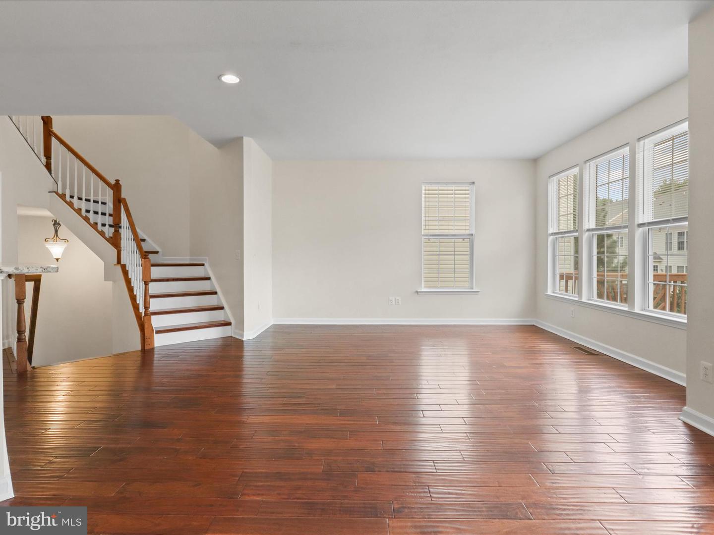 7684 AUDUBON MEADOW WAY, ALEXANDRIA, Virginia 22306, 3 Bedrooms Bedrooms, ,3 BathroomsBathrooms,Residential,For sale,7684 AUDUBON MEADOW WAY,VAFX2278296 MLS # VAFX2278296