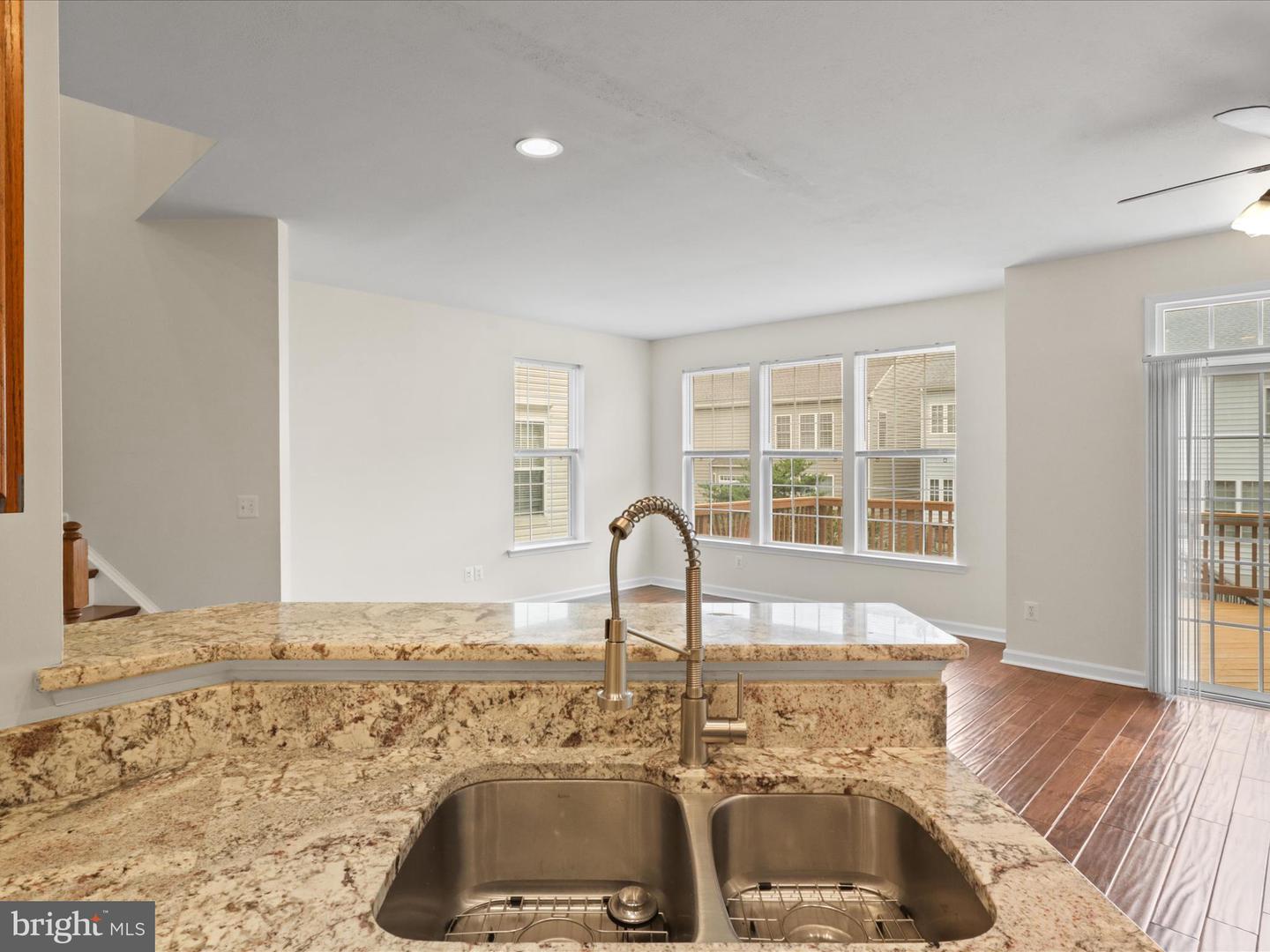 7684 AUDUBON MEADOW WAY, ALEXANDRIA, Virginia 22306, 3 Bedrooms Bedrooms, ,3 BathroomsBathrooms,Residential,For sale,7684 AUDUBON MEADOW WAY,VAFX2278296 MLS # VAFX2278296