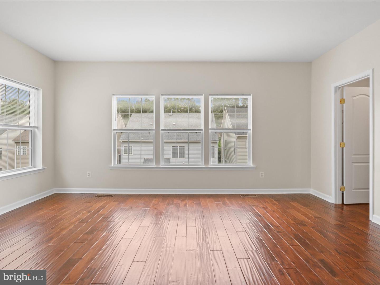 7684 AUDUBON MEADOW WAY, ALEXANDRIA, Virginia 22306, 3 Bedrooms Bedrooms, ,3 BathroomsBathrooms,Residential,For sale,7684 AUDUBON MEADOW WAY,VAFX2278296 MLS # VAFX2278296