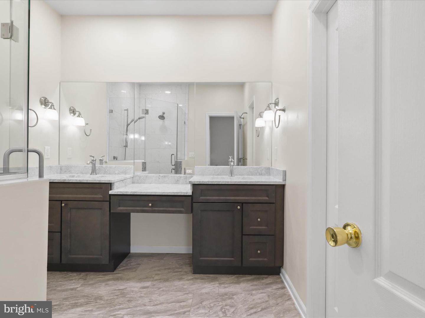 7684 AUDUBON MEADOW WAY, ALEXANDRIA, Virginia 22306, 3 Bedrooms Bedrooms, ,3 BathroomsBathrooms,Residential,For sale,7684 AUDUBON MEADOW WAY,VAFX2278296 MLS # VAFX2278296