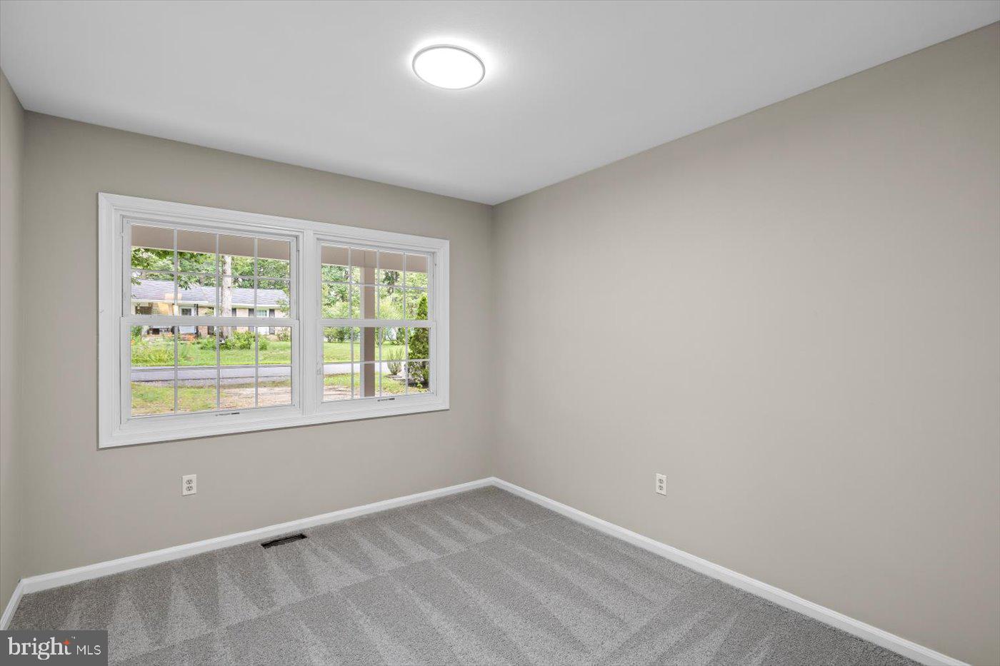 809 SHERWOOD LN, FREDERICKSBURG, Virginia 22407, 3 Bedrooms Bedrooms, ,2 BathroomsBathrooms,Residential,For sale,809 SHERWOOD LN,VASP2037476 MLS # VASP2037476