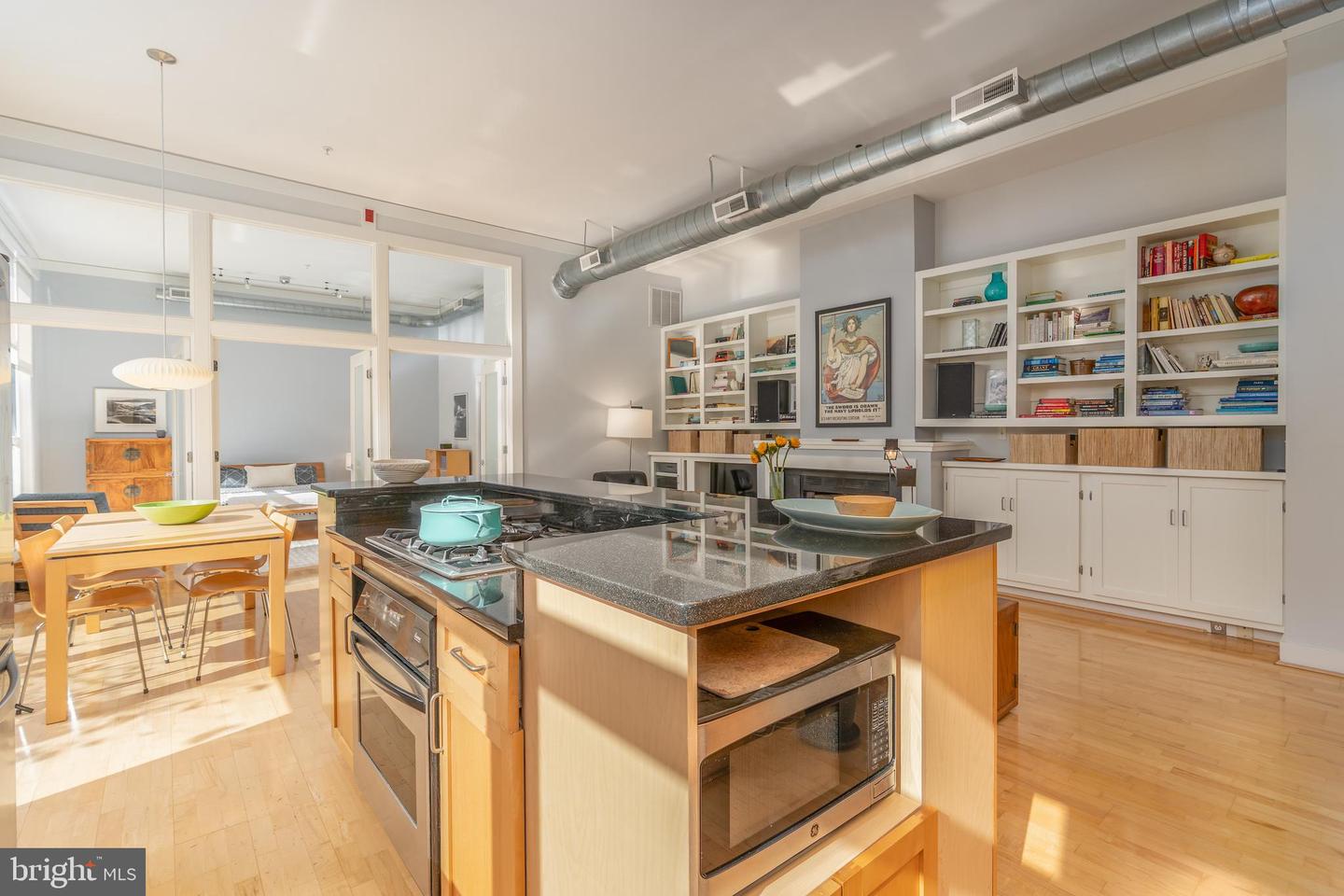 2380 CHAMPLAIN ST NW #15 NOW 305 PENTHOUSE, WASHINGTON, District Of Columbia 20009, 2 Bedrooms Bedrooms, 7 Rooms Rooms,2 BathroomsBathrooms,Residential,For sale,2380 CHAMPLAIN ST NW #15 NOW 305 PENTHOUSE,DCDC2230902 MLS # DCDC2230902