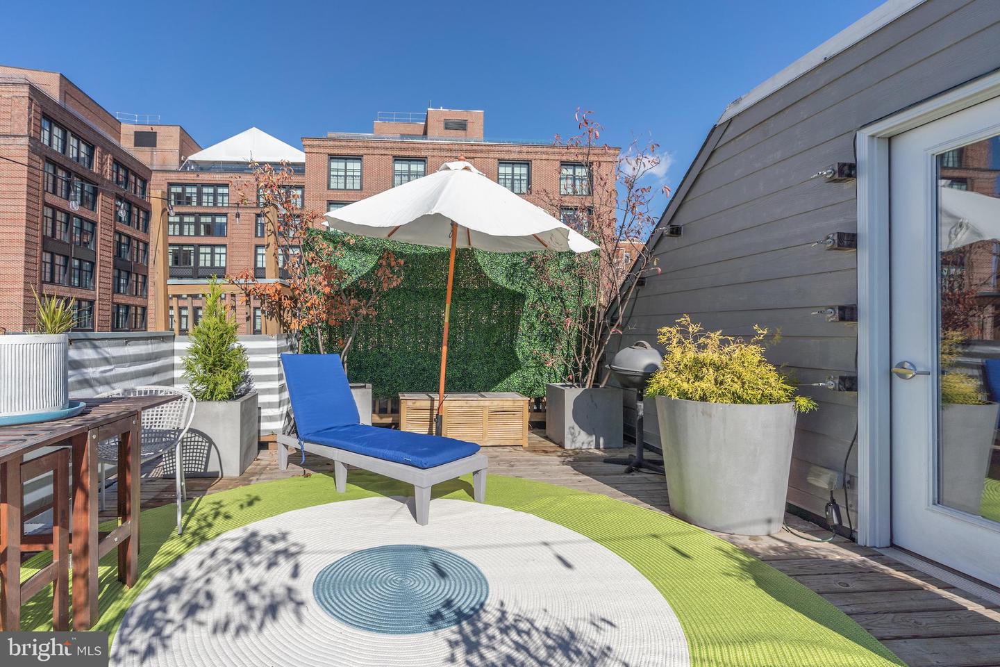 2380 CHAMPLAIN ST NW #15 NOW 305 PENTHOUSE, WASHINGTON, District Of Columbia 20009, 2 Bedrooms Bedrooms, 7 Rooms Rooms,2 BathroomsBathrooms,Residential,For sale,2380 CHAMPLAIN ST NW #15 NOW 305 PENTHOUSE,DCDC2230902 MLS # DCDC2230902