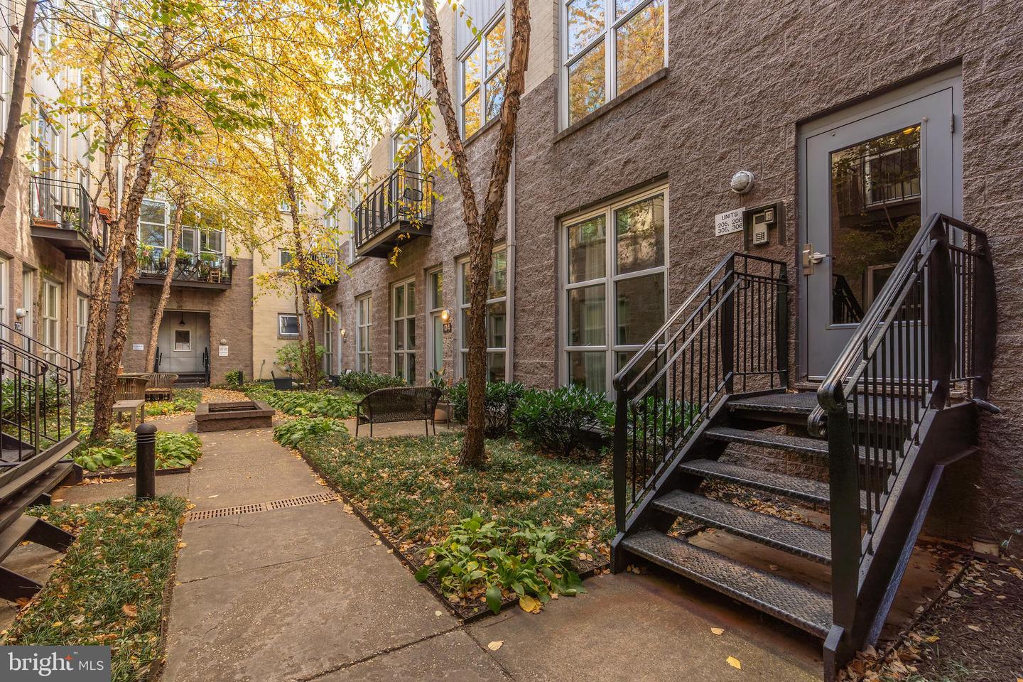 2380 CHAMPLAIN ST NW #15 NOW 305 PENTHOUSE, WASHINGTON, District Of Columbia 20009, 2 Bedrooms Bedrooms, 7 Rooms Rooms,2 BathroomsBathrooms,Residential,For sale,2380 CHAMPLAIN ST NW #15 NOW 305 PENTHOUSE,DCDC2230902 MLS # DCDC2230902