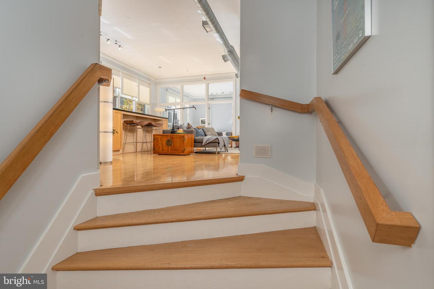 2380 CHAMPLAIN ST NW #15 NOW 305 PENTHOUSE, WASHINGTON, District Of Columbia 20009, 2 Bedrooms Bedrooms, 7 Rooms Rooms,2 BathroomsBathrooms,Residential,For sale,2380 CHAMPLAIN ST NW #15 NOW 305 PENTHOUSE,DCDC2230902 MLS # DCDC2230902