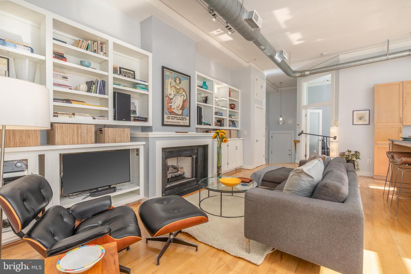 2380 CHAMPLAIN ST NW #15 NOW 305 PENTHOUSE, WASHINGTON, District Of Columbia 20009, 2 Bedrooms Bedrooms, 7 Rooms Rooms,2 BathroomsBathrooms,Residential,For sale,2380 CHAMPLAIN ST NW #15 NOW 305 PENTHOUSE,DCDC2230902 MLS # DCDC2230902