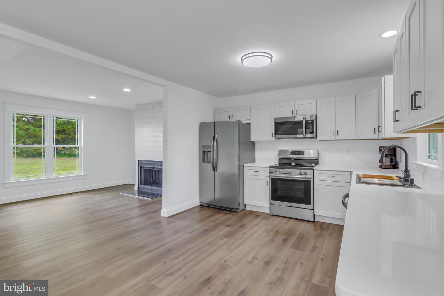 647 LAKEVIEW DR, HEATHSVILLE, Virginia 22473, 3 Bedrooms Bedrooms, 5 Rooms Rooms,2 BathroomsBathrooms,Residential,For sale,647 LAKEVIEW DR,VANV2001806 MLS # VANV2001806