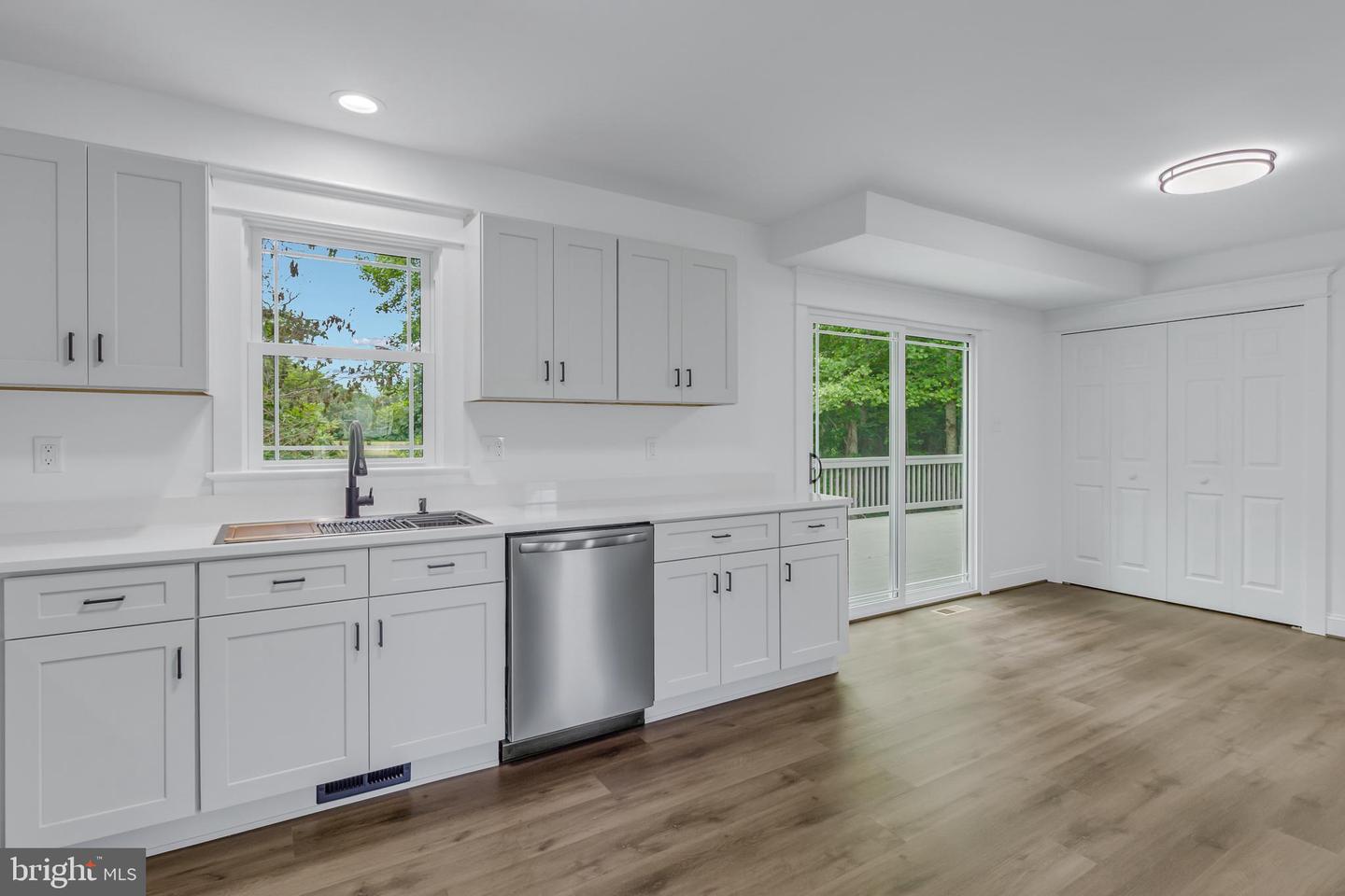 647 LAKEVIEW DR, HEATHSVILLE, Virginia 22473, 3 Bedrooms Bedrooms, 5 Rooms Rooms,2 BathroomsBathrooms,Residential,For sale,647 LAKEVIEW DR,VANV2001806 MLS # VANV2001806