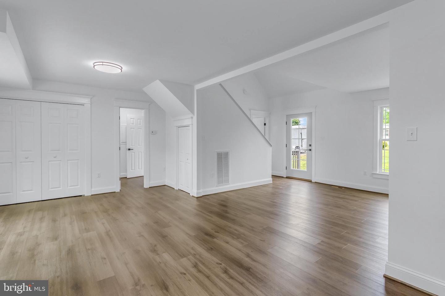 647 LAKEVIEW DR, HEATHSVILLE, Virginia 22473, 3 Bedrooms Bedrooms, 5 Rooms Rooms,2 BathroomsBathrooms,Residential,For sale,647 LAKEVIEW DR,VANV2001806 MLS # VANV2001806