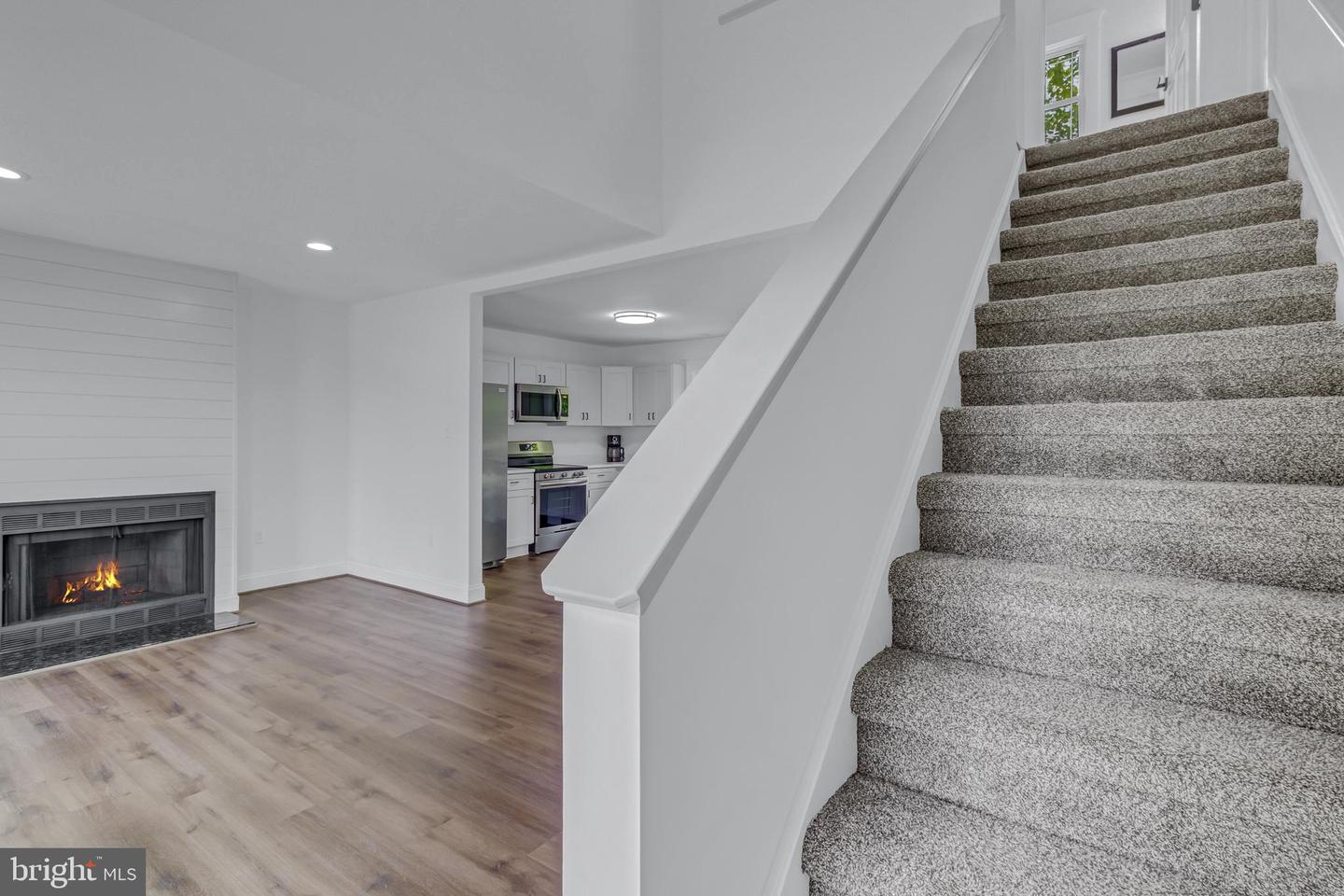 647 LAKEVIEW DR, HEATHSVILLE, Virginia 22473, 3 Bedrooms Bedrooms, 5 Rooms Rooms,2 BathroomsBathrooms,Residential,For sale,647 LAKEVIEW DR,VANV2001806 MLS # VANV2001806