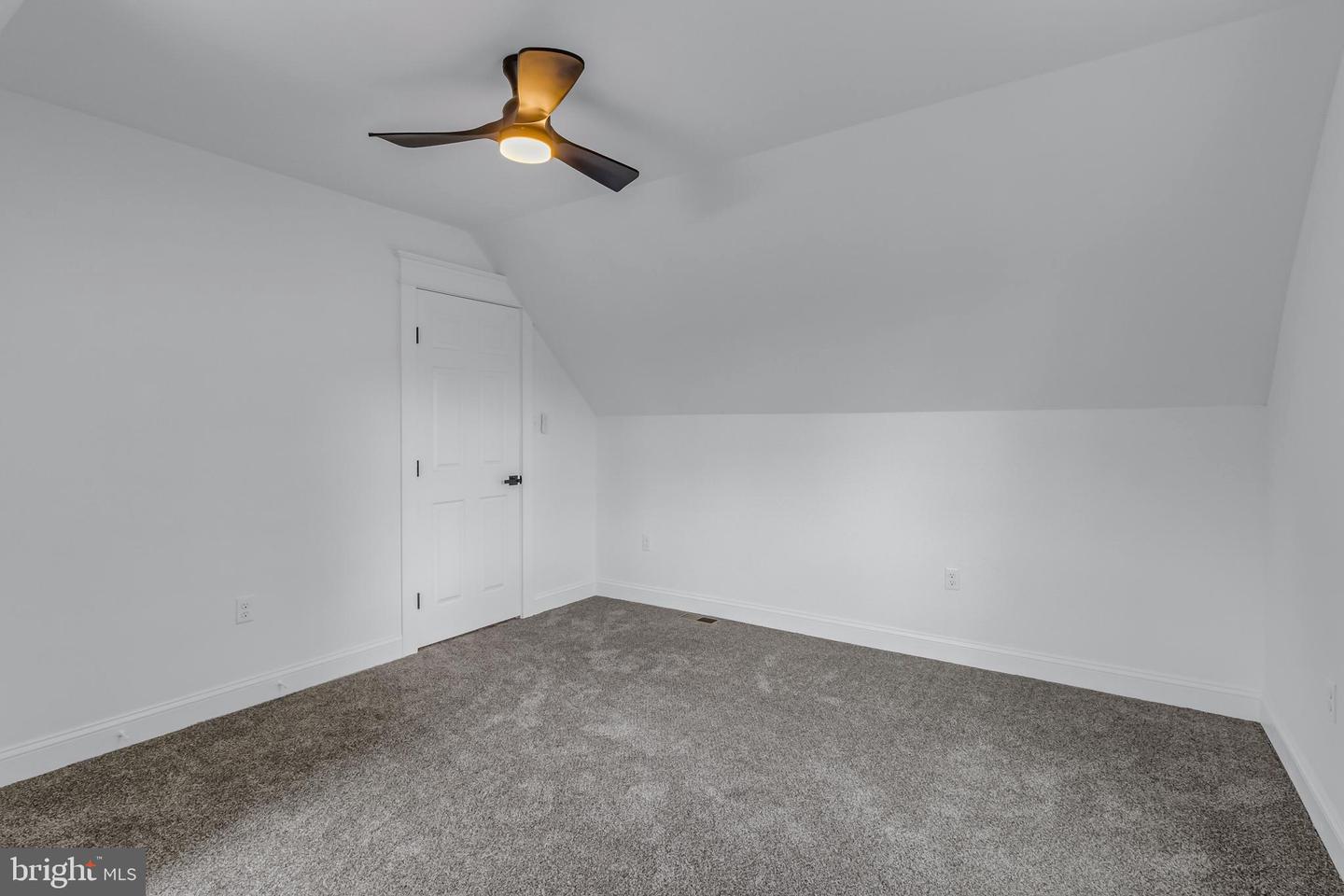 647 LAKEVIEW DR, HEATHSVILLE, Virginia 22473, 3 Bedrooms Bedrooms, 5 Rooms Rooms,2 BathroomsBathrooms,Residential,For sale,647 LAKEVIEW DR,VANV2001806 MLS # VANV2001806