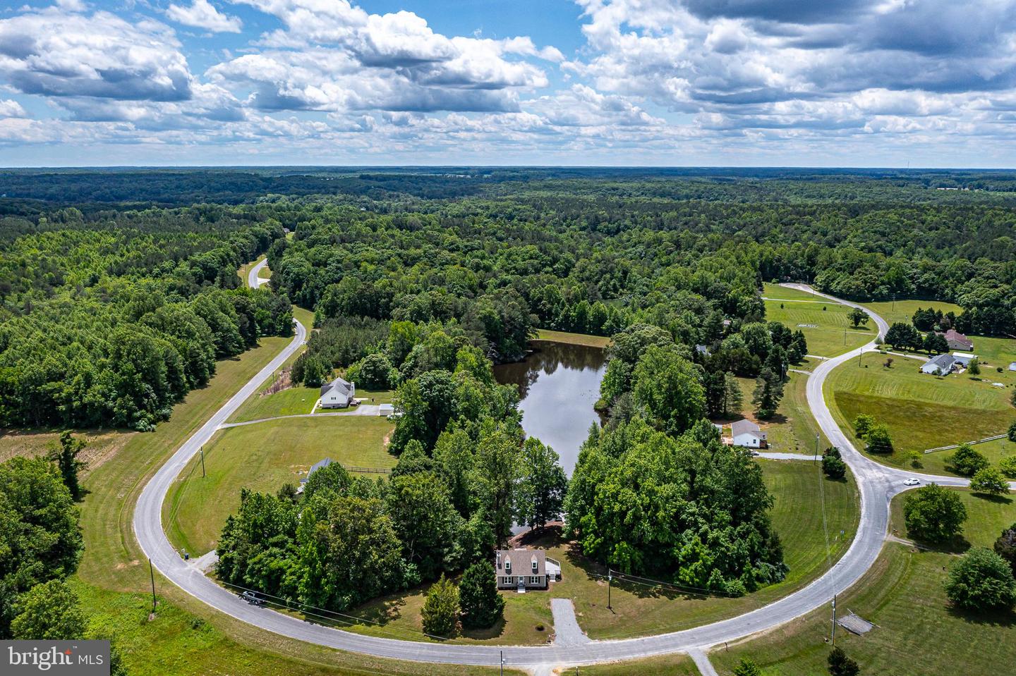 647 LAKEVIEW DR, HEATHSVILLE, Virginia 22473, 3 Bedrooms Bedrooms, 5 Rooms Rooms,2 BathroomsBathrooms,Residential,For sale,647 LAKEVIEW DR,VANV2001806 MLS # VANV2001806