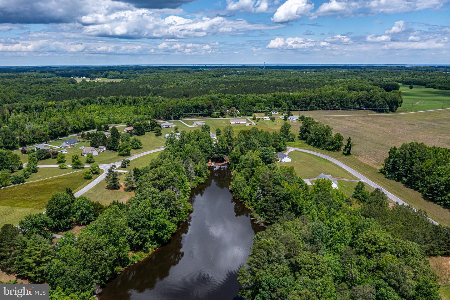 647 LAKEVIEW DR, HEATHSVILLE, Virginia 22473, 3 Bedrooms Bedrooms, 5 Rooms Rooms,2 BathroomsBathrooms,Residential,For sale,647 LAKEVIEW DR,VANV2001806 MLS # VANV2001806