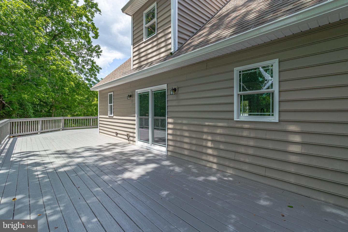 647 LAKEVIEW DR, HEATHSVILLE, Virginia 22473, 3 Bedrooms Bedrooms, 5 Rooms Rooms,2 BathroomsBathrooms,Residential,For sale,647 LAKEVIEW DR,VANV2001806 MLS # VANV2001806