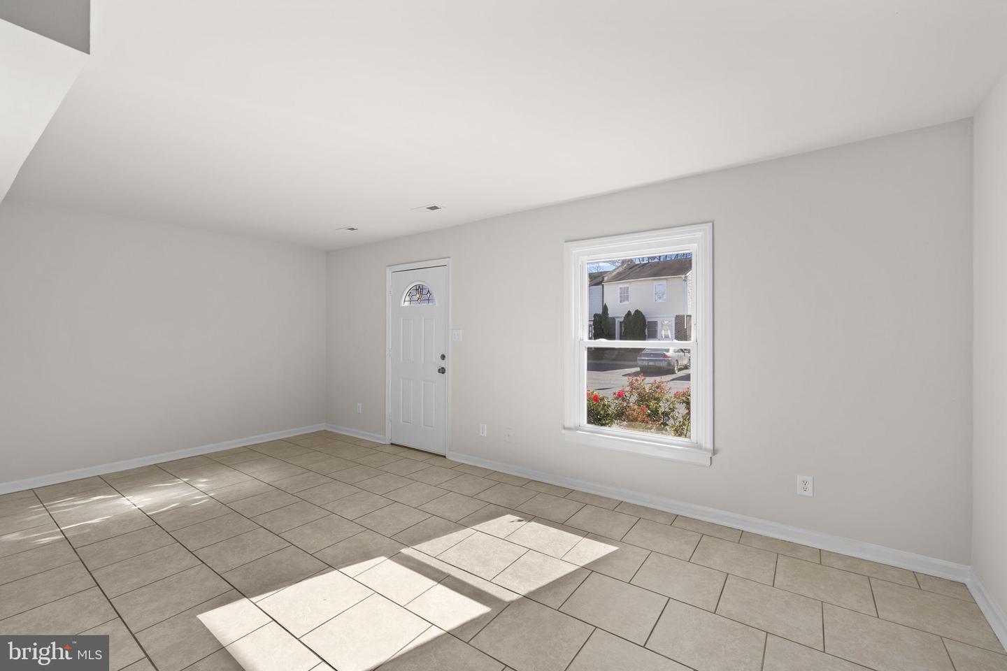 129 HICKOK CIR, FREDERICKSBURG, Virginia 22401, 3 Bedrooms Bedrooms, ,1 BathroomBathrooms,Residential,For sale,129 HICKOK CIR,VAFB2009268 MLS # VAFB2009268