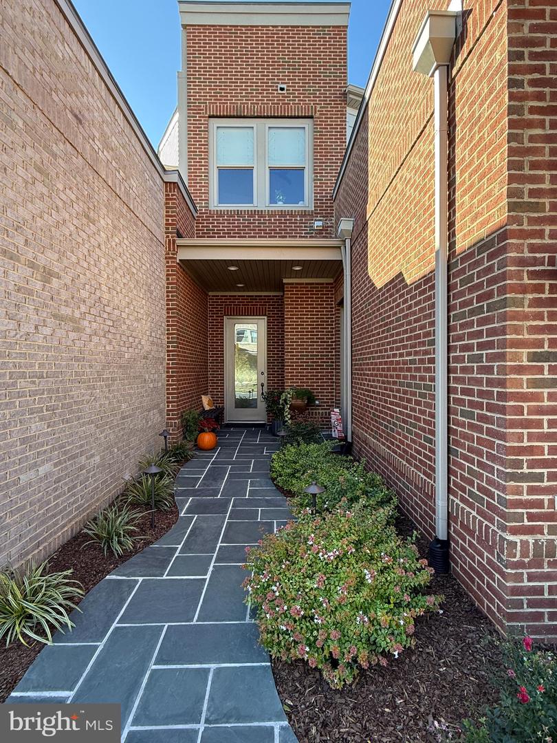 42789 MACBETH TER, ASHBURN, Virginia 20148, 4 Bedrooms Bedrooms, ,3 BathroomsBathrooms,Residential,For sale,42789 MACBETH TER,VALO2110778 MLS # VALO2110778 42789 MACBETH TER, ASHBURN, Virginia 20148, 4 Bedrooms Bedrooms, ,3 BathroomsBathrooms,Residential,For sale,42789 MACBETH TER,VALO2110778 MLS # VALO2110778