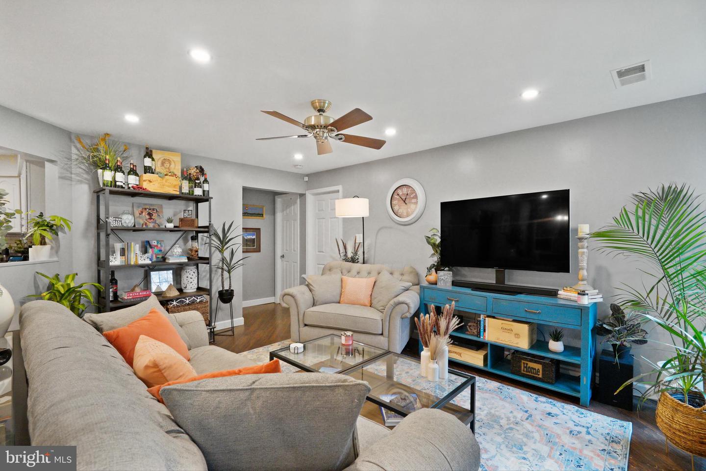 1435 CHURCH HILL PL, RESTON, Virginia 20194, 1 Bedroom Bedrooms, ,1 BathroomBathrooms,Residential,For sale,1435 CHURCH HILL PL,VAFX2278318 MLS # VAFX2278318