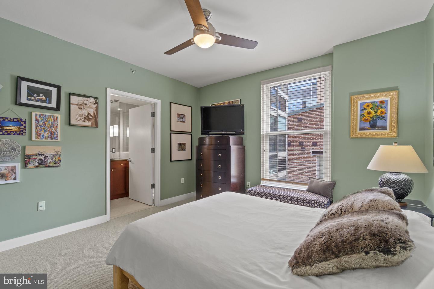 675 E ST NW #500, WASHINGTON, District Of Columbia 20004, 1 Bedroom Bedrooms, ,1 BathroomBathrooms,Residential,For sale,675 E ST NW #500,DCDC2230916 MLS # DCDC2230916