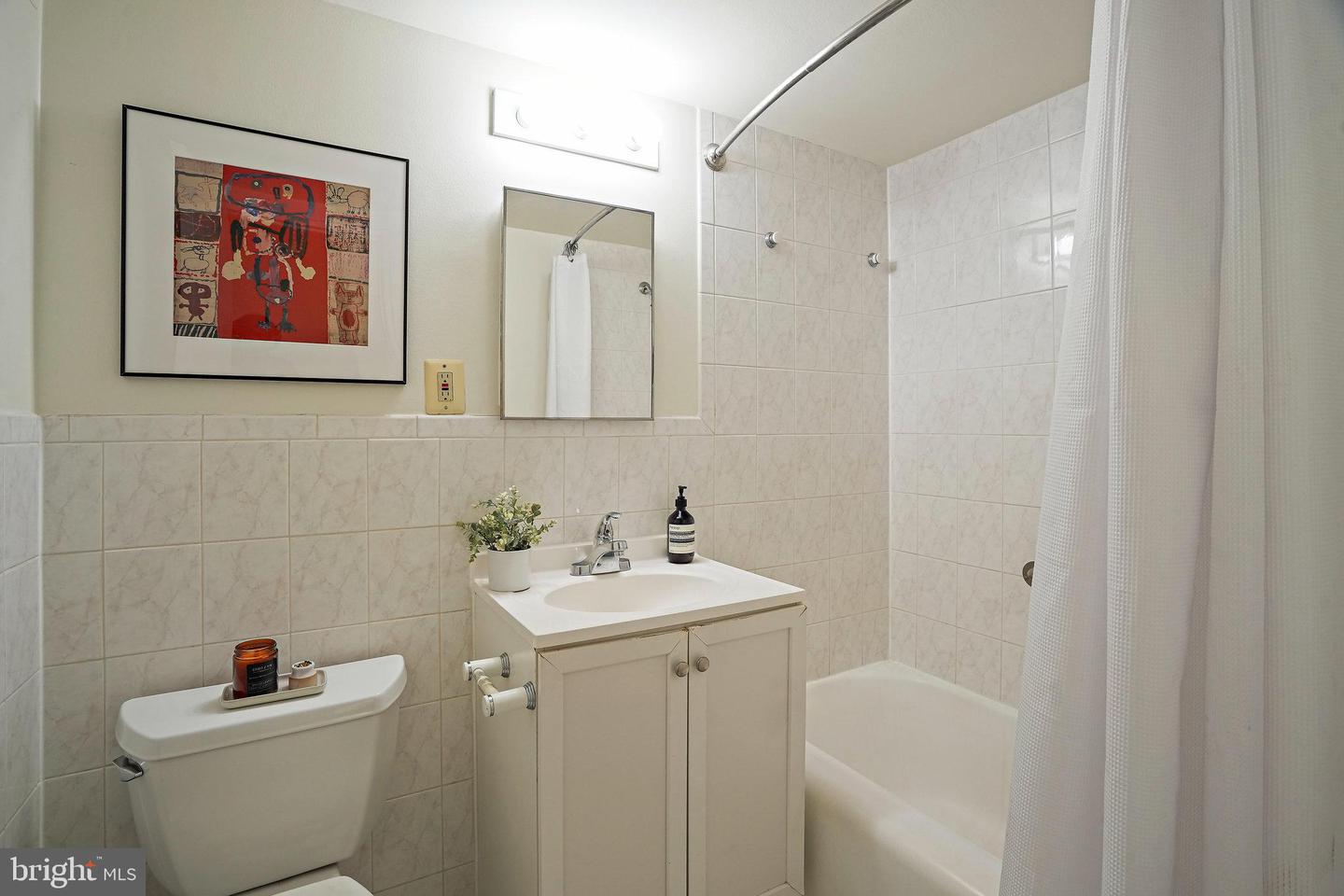 3601 WISCONSIN AVE NW #204, WASHINGTON, District Of Columbia 20016, 1 Bedroom Bedrooms, ,1 BathroomBathrooms,Residential,For sale,3601 WISCONSIN AVE NW #204,DCDC2230922 MLS # DCDC2230922