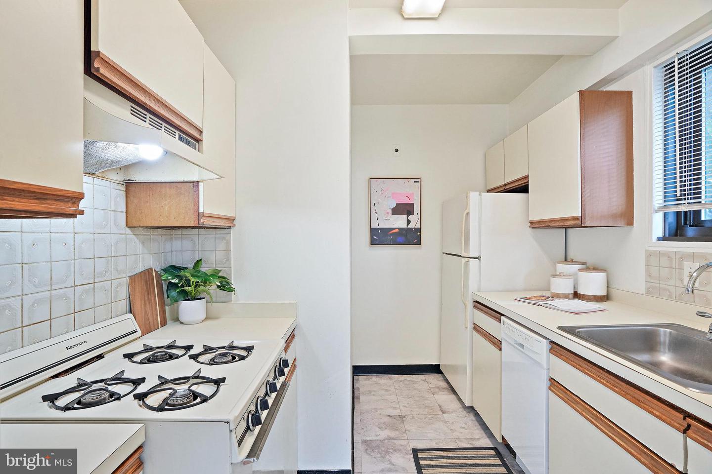 3601 WISCONSIN AVE NW #204, WASHINGTON, District Of Columbia 20016, 1 Bedroom Bedrooms, ,1 BathroomBathrooms,Residential,For sale,3601 WISCONSIN AVE NW #204,DCDC2230922 MLS # DCDC2230922