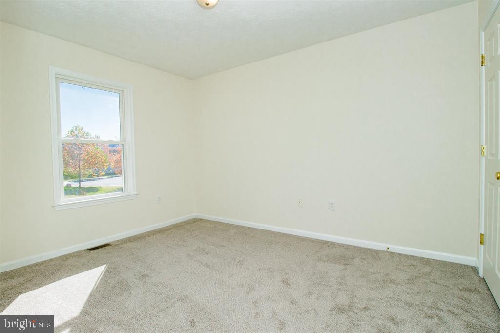 446 SUMMIT N, WOODSTOCK, Virginia 22664, 3 Bedrooms Bedrooms, ,2 BathroomsBathrooms,Residential,For sale,446 SUMMIT N,VASH2012948 MLS # VASH2012948